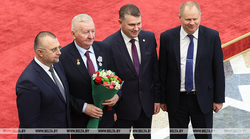 000019_1668762695_535496_bmain3