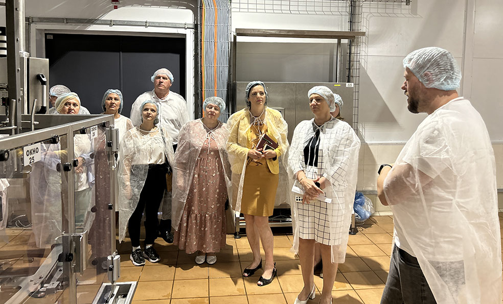 BBBD13D6-29D0-4317-A443-932D76890946