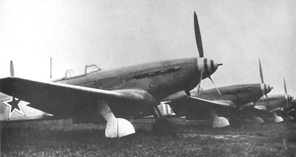 Эскадрилья як 9т