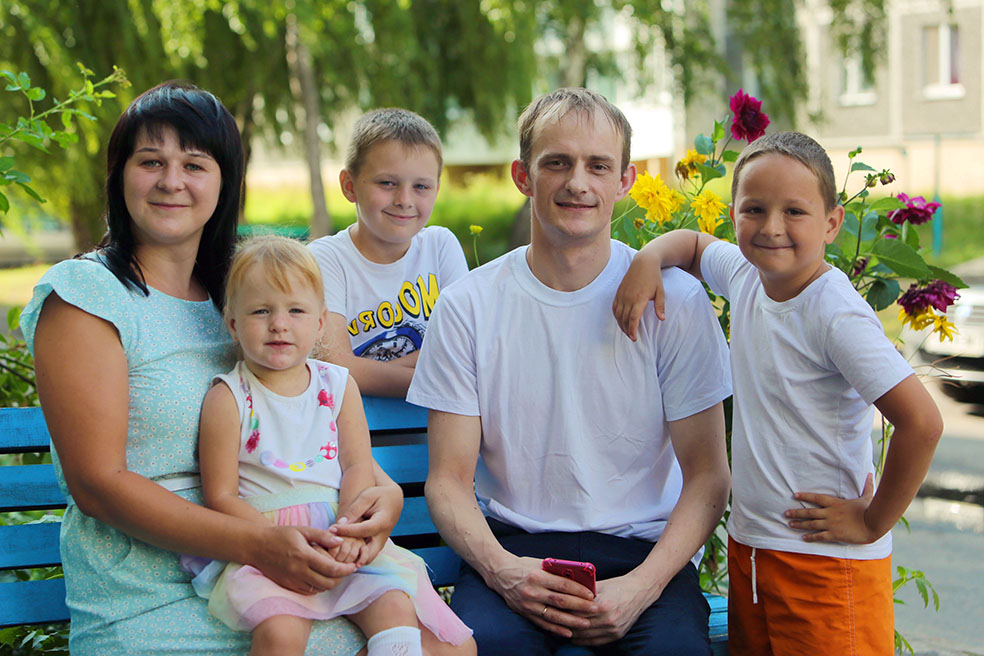 Илья Сунгуров с семьей