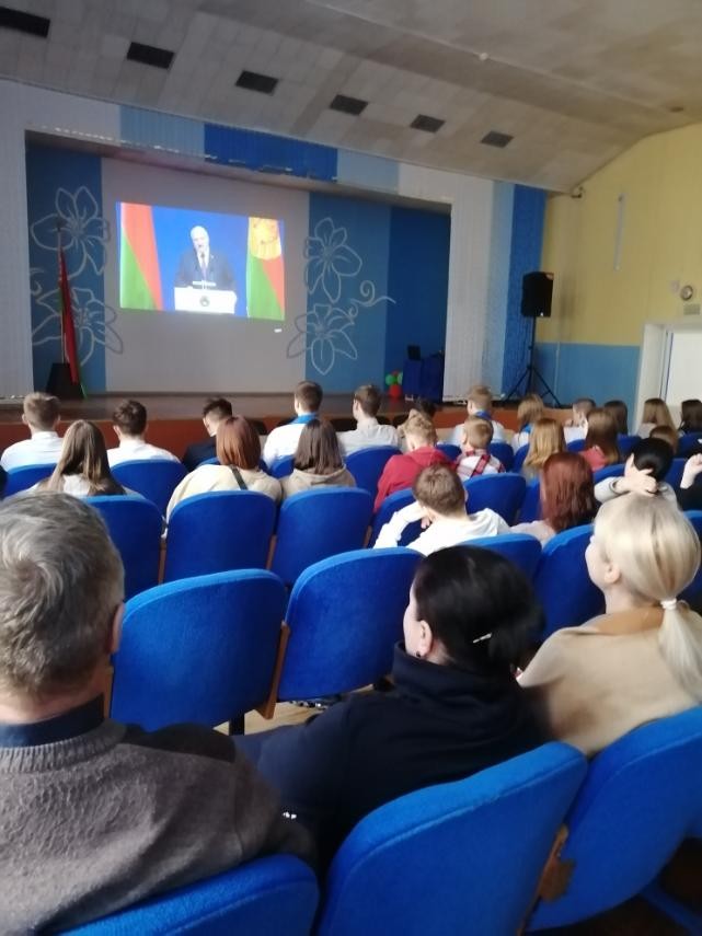 Коллектив и учащиеся миротворческих классов СШ №1