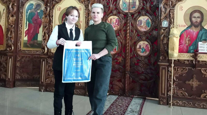 Елизавета Николайчик со своим преподавателем Светланой Карпук