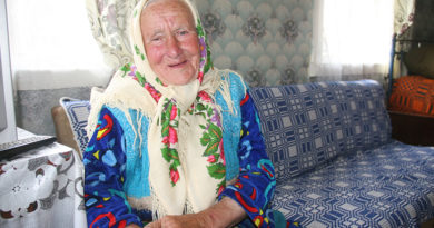 90-гадовая Анастасія Яскавец з Міроненак: Варушыцца, працаваць. Вось і ўсе сакрэты бадзёрасці і даўгалецця 90-гадовая Анастасія Яскавец з Міроненак: Варушыцца, працаваць. Вось і ўсе сакрэты бадзёрасці і даўгалецця