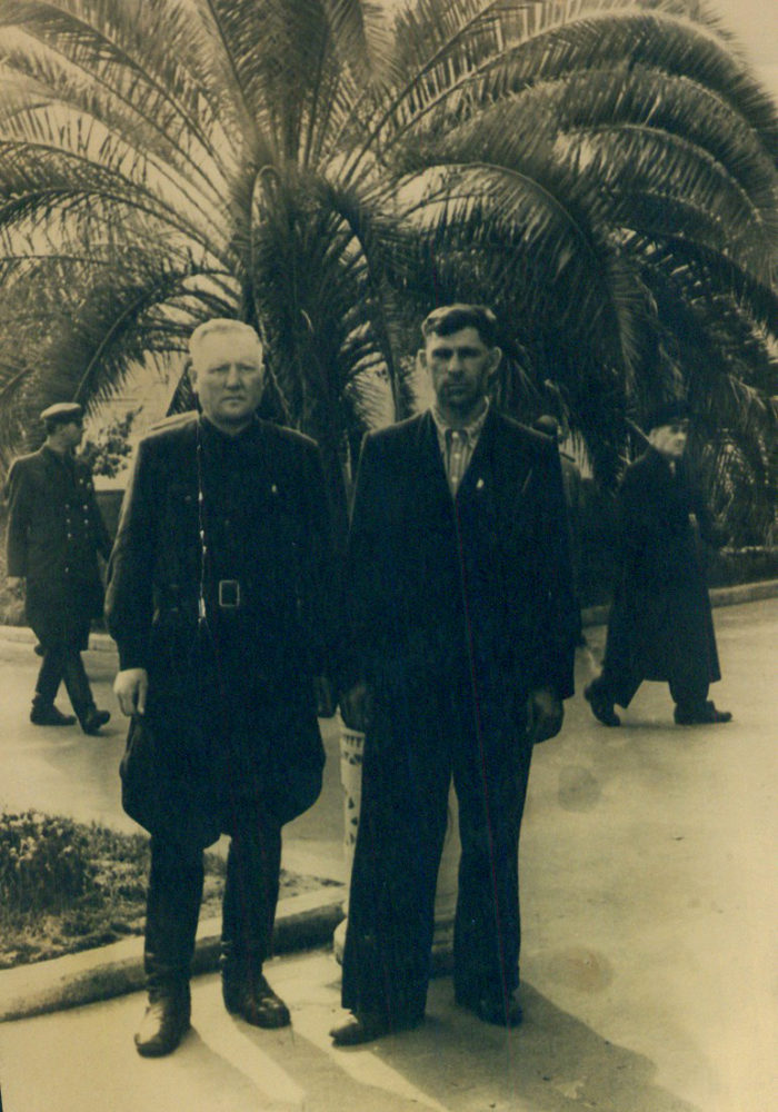 Скуранок А. слева. санаторий 1947 г.