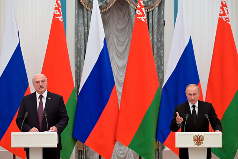 Президент Беларуси Александр Лукашенко и Президент РФ Владимир Путин во время совместной пресс-конференции по итогам встречи, 9 сентября 2021 года.